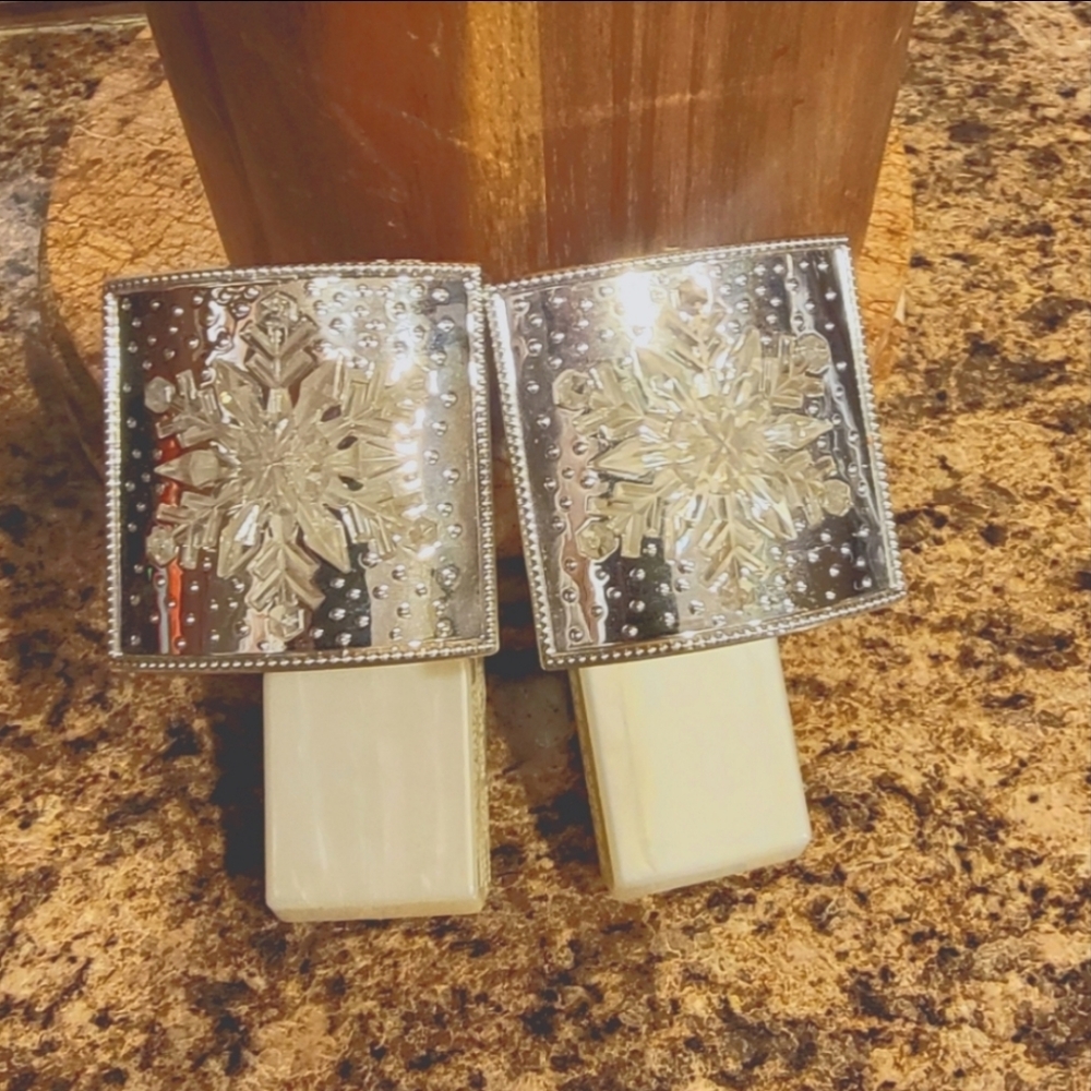 ( 3 for 15 ) Wall flower Plug ins LIGHTS UP